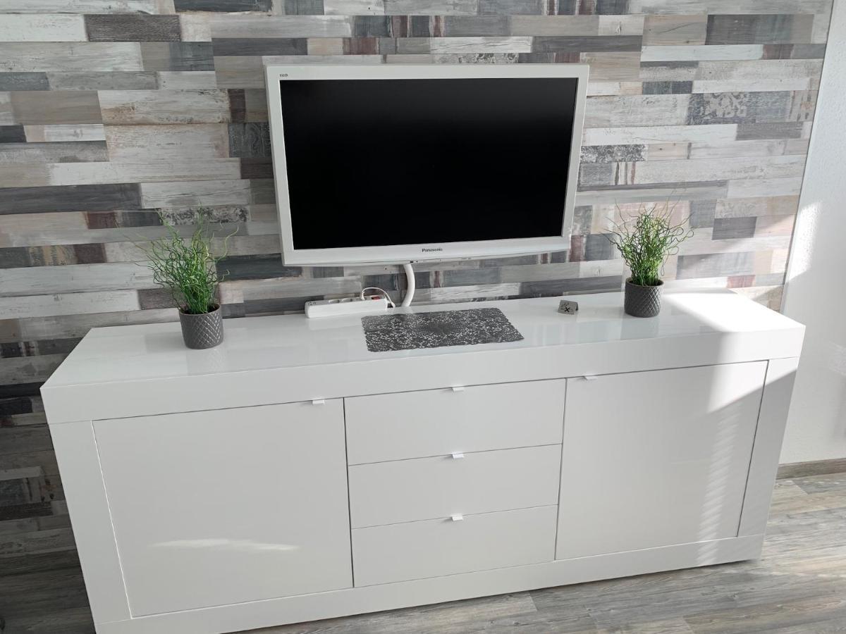 Kleine Moewe, Exklusives Ein Zimmer Apartment Mit Sauna Im Haus Wunstorf Exteriér fotografie