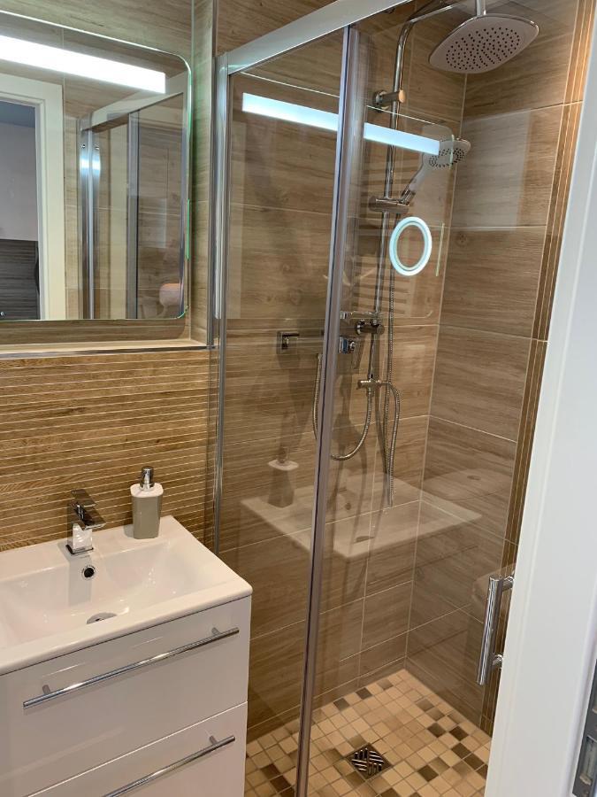 Kleine Moewe, Exklusives Ein Zimmer Apartment Mit Sauna Im Haus Wunstorf Exteriér fotografie